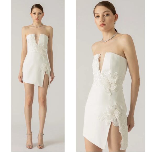 Sau Lee Dresses & Skirts - Sau Lee Fleur Floral Appliqué White Strapless Mini Dress Size 4